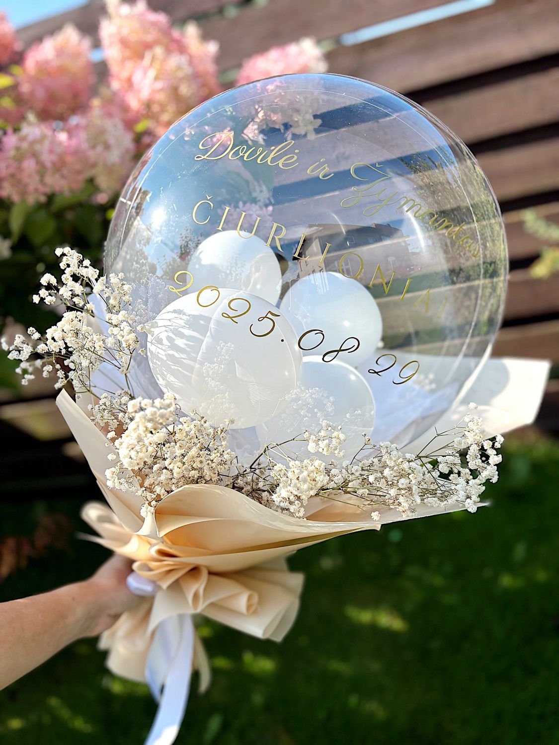 Personalized gift in a balloon - Gypsophilia