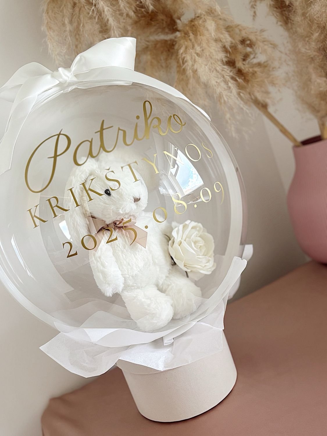 Personalizuota dovana balione - Zuikutis dėžutėje Personalized gift in a balloon - Bunny in a box
