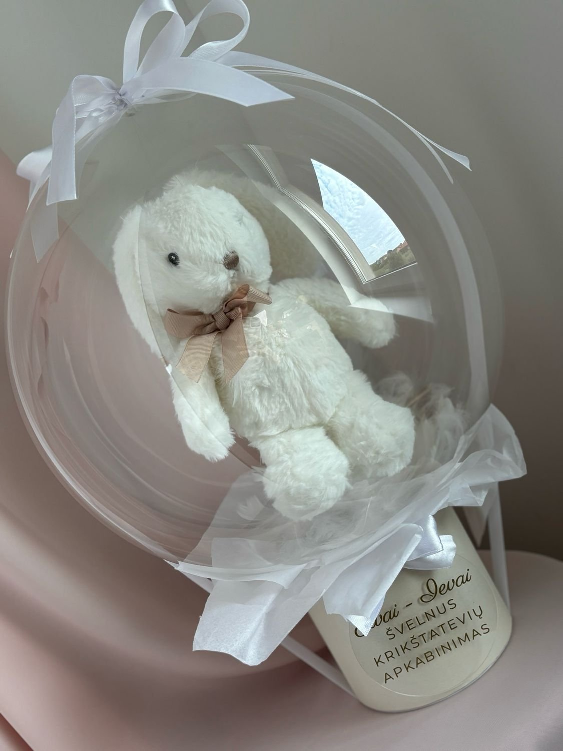 Personalizuota dovana balione - Zuikutis baltas Personalized gift in a balloon - White Bunny