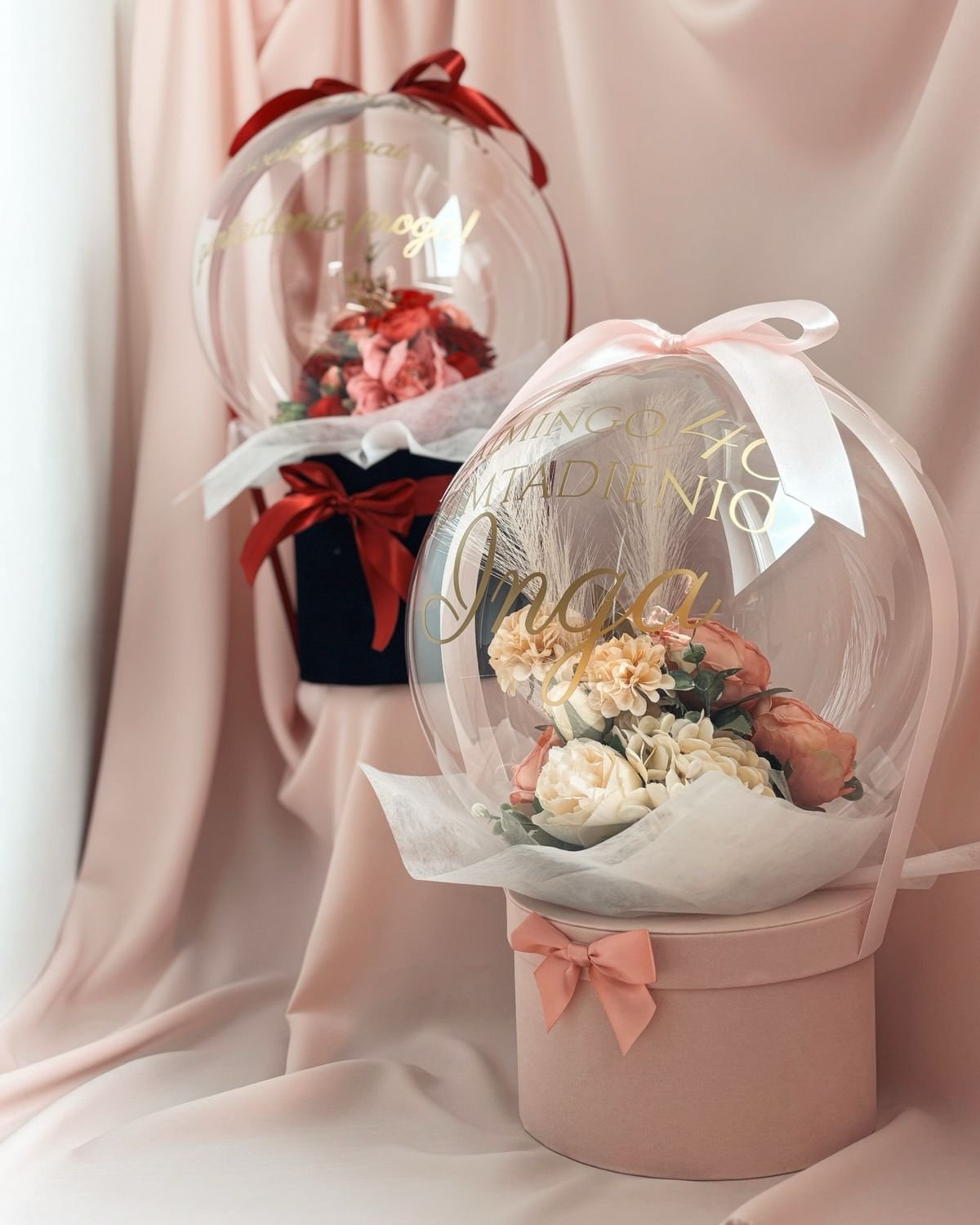 Gift in a balloon - Delicate flowers